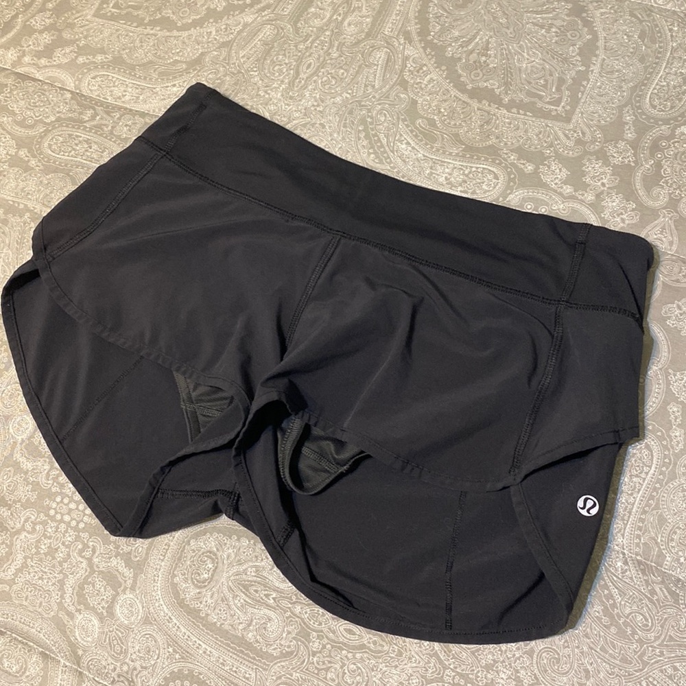Lululemon Shorts Size 8